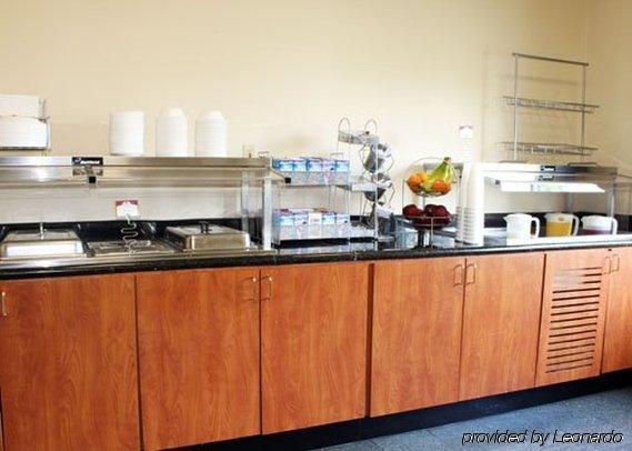 Comfort Suites Wixom Restaurant bilde